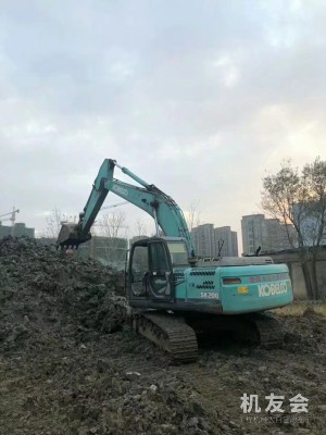 江苏苏州市42万元出售神钢SK200挖掘机