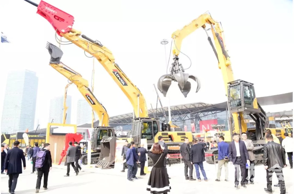 【展讯】雷沃全新挖机闪耀bauma CHINA 2018