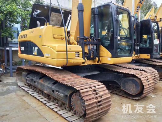 湖南長沙市66萬元出售卡特彼勒320挖掘機