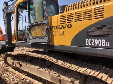 江苏苏州市31万元出售沃尔沃EC360挖掘机