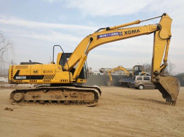 北京24万元出售厦工XG822挖掘机