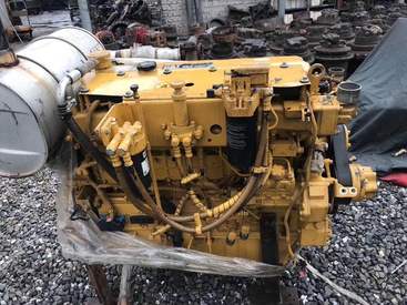 CAT320D C6.4 发动机到货