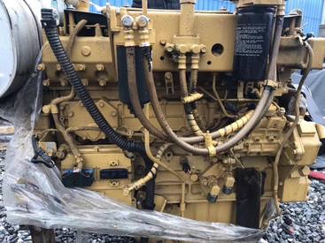 CAT320D C6.4 发动机到货