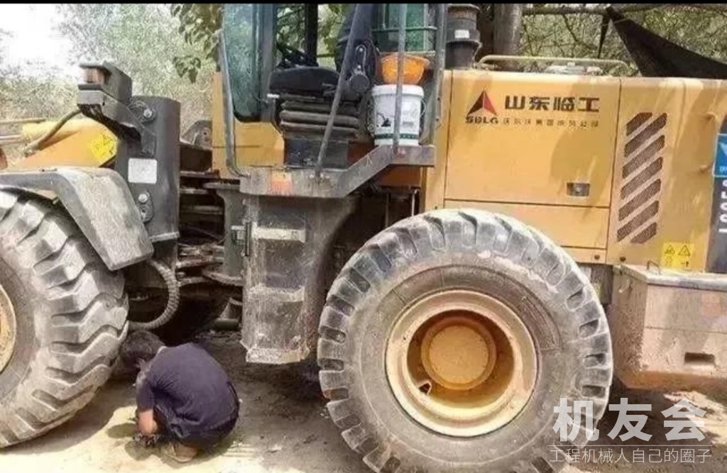 在中国，什么样的人才适合成为挖掘机司机？