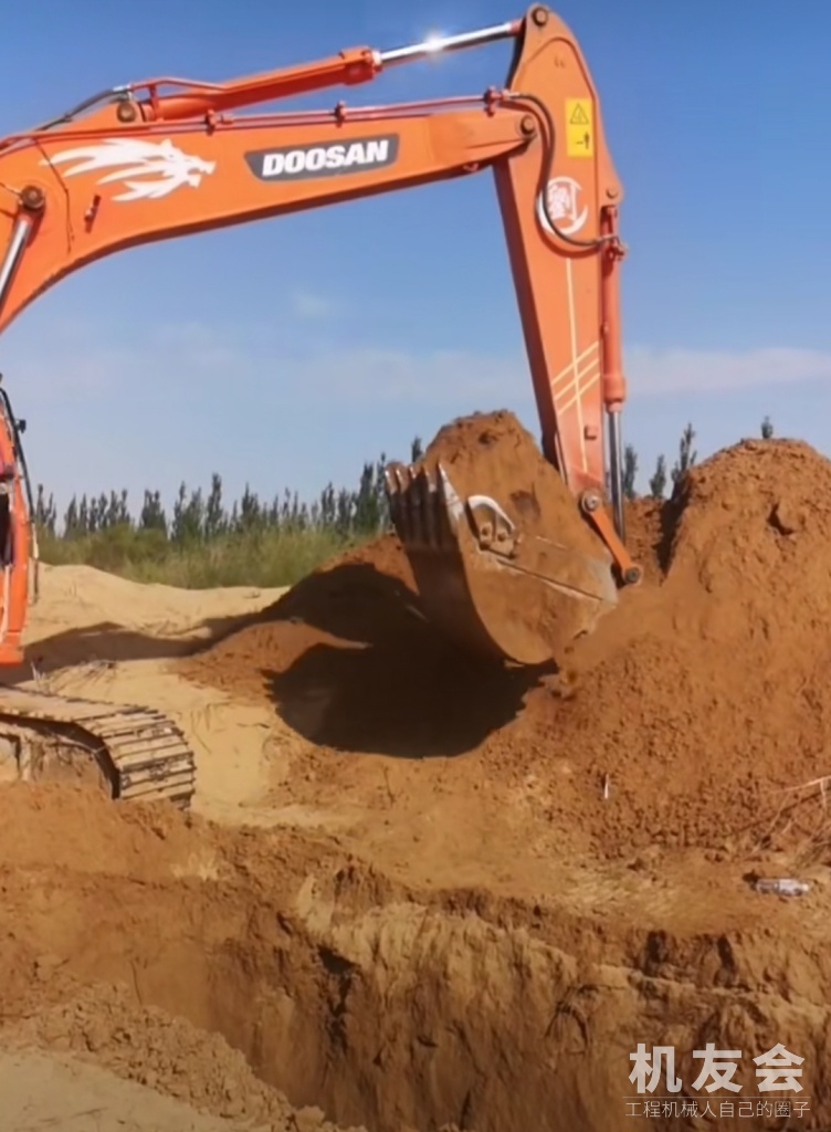 挖掘機技巧：挖掘機的部分注意事項和保養注意事項