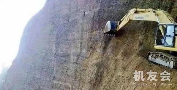 懸崖上修建盤山公路，中國挖掘機是怎麽爬上去的？看完真的很心酸