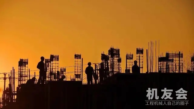 疫情对建筑行业及建筑工人造成的四大风险和三大机遇