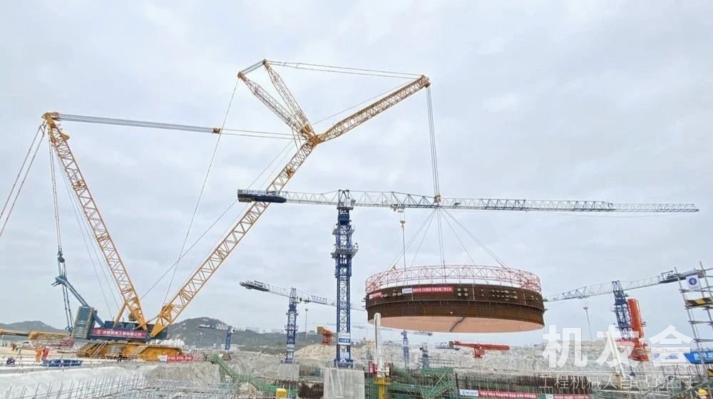 中核集團 全球在建第5台華龍一號機組鋼襯裏模塊首吊成功