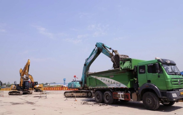 挖掘机“风向标”折射中国复工复产正在“快进