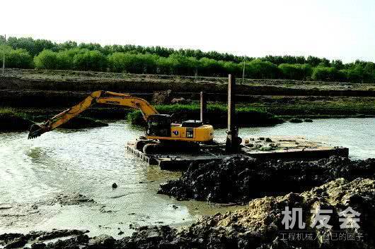 挖掘机“水上漂”，边挖泥边开船，小清河复航工程现场神器云集