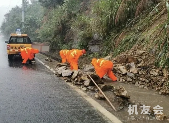 杭州临安突发泥石流、塌方,挖掘机成救援神器!警惕,杭州今明还有两场大暴雨!