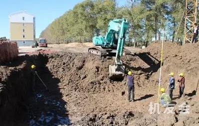挖掘机操作五大技术，学会这些月薪7000往上了！