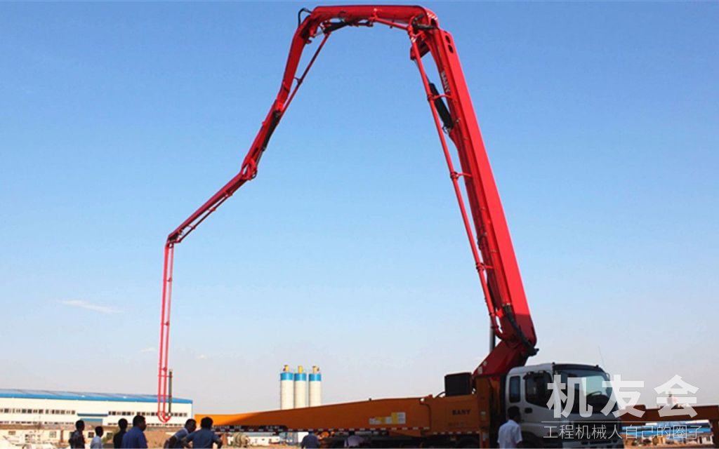 中国造出世界上最长的臂架泵车，技术为何这么厉害？