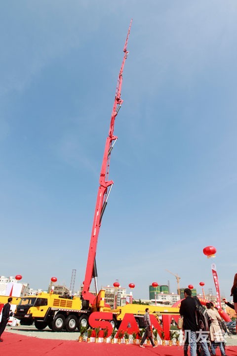 中国造出世界上最长的臂架泵车，技术为何这么厉害？